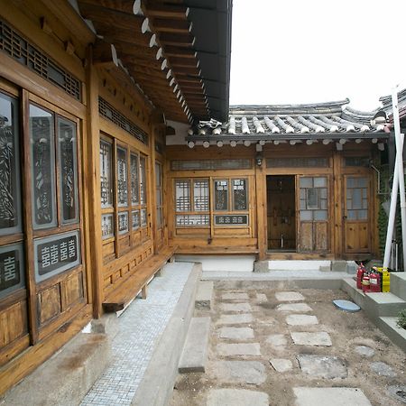 Nuri Hanok Guesthouse ソウル特別市 エクステリア 写真