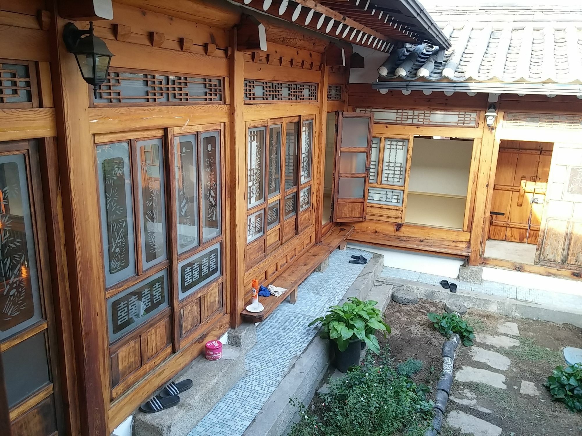 Nuri Hanok Guesthouse ソウル特別市 エクステリア 写真